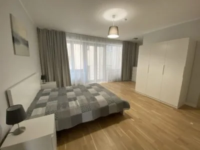 Izīrē dzīvokli, Kalpaka iela 7, Rīga, Labais krasts, Centrs / 1 603 € 8
