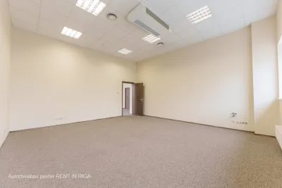 Аренда офиса, Daugavgrīvas улица 83, Rīga, Iļģuciems / 1648 € 8
