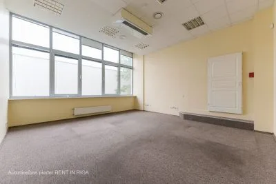 Аренда офиса, Daugavgrīvas улица 83, Rīga, Iļģuciems / 1648 € 3