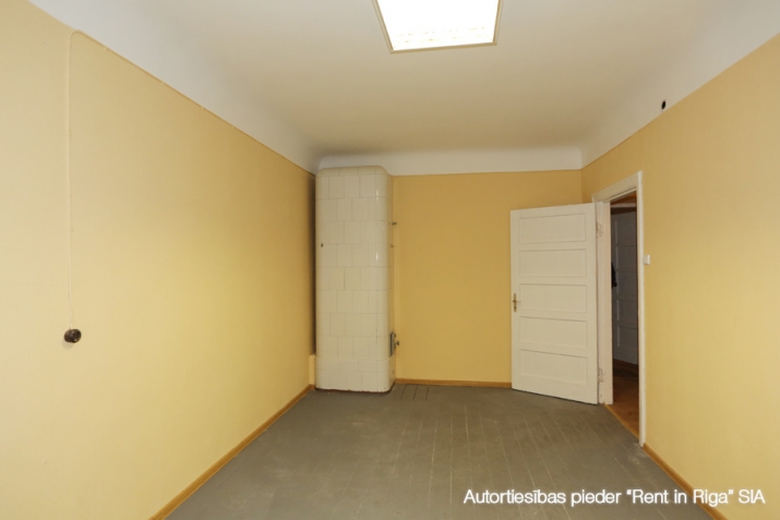 Izīrē tirdzniecības telpas, Krišjāņa Valdemāra iela 97, Rīga, Labais krasts, Centrs / 350 € 8