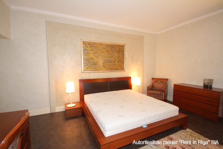 Pārdod dzīvokli, Ģertrūdes iela 19/21, Rīga, Labais krasts, Centrs / 375 000 € 9