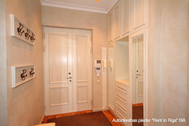 Pārdod dzīvokli, Ģertrūdes iela 19/21, Rīga, Labais krasts, Centrs / 375 000 € 22