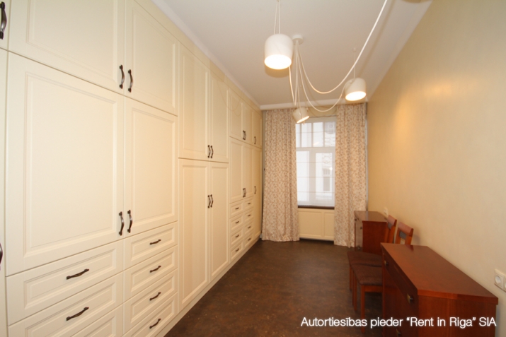 Pārdod dzīvokli, Ģertrūdes iela 19/21, Rīga, Labais krasts, Centrs / 375 000 € 18
