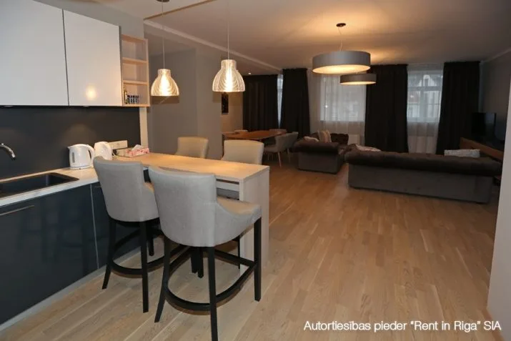 Pārdod dzīvokli, Tirgoņu iela 11, Rīga, Labais krasts, Vecrīga / 340 000 € 5