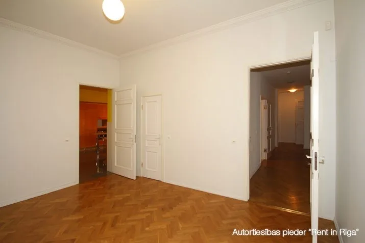 Apartment For Rent, Elizabetes street 11, Rīga, Labais krasts, Centrs / 1 533 € 8