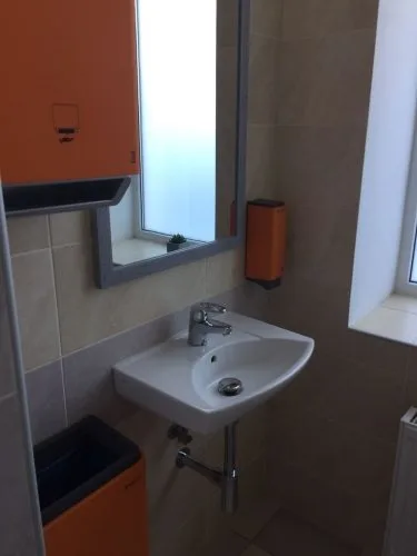Pārdod ražošanas telpas, Tirgus iela 8, Jūrmala, Ķemeri / 240 000 € 10