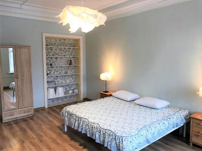 Izīrē dzīvokli, Merķeļa iela 17, Rīga, Labais krasts, Centrs / 800 € 11