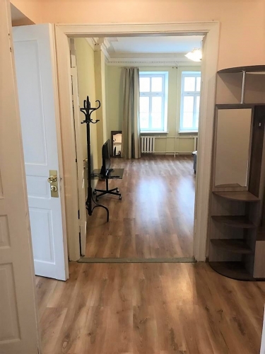 Izīrē dzīvokli, Merķeļa iela 17, Rīga, Labais krasts, Centrs / 800 € 22