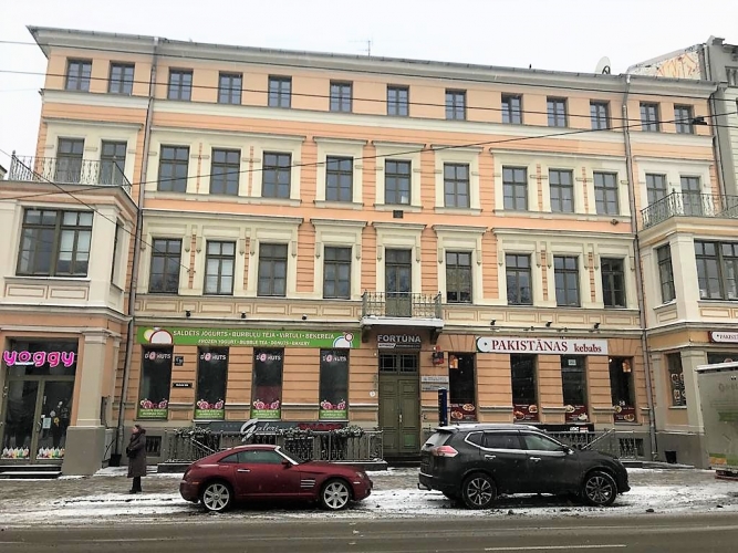 Izīrē dzīvokli, Merķeļa iela 17, Rīga, Labais krasts, Centrs / 800 € 26