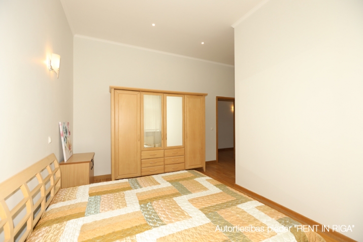 Izīrē dzīvokli, Alfrēda Kalniņa iela 1A, Rīga, Labais krasts, Centrs / 800 € 8
