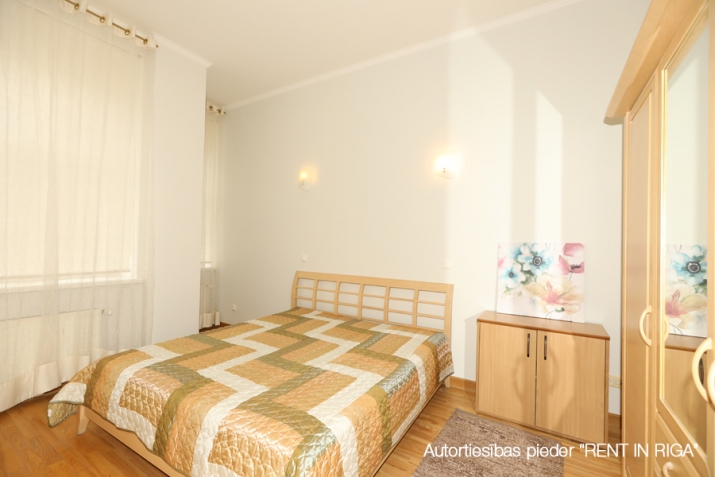Izīrē dzīvokli, Alfrēda Kalniņa iela 1A, Rīga, Labais krasts, Centrs / 800 € 9