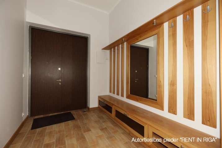 Izīrē dzīvokli, Alfrēda Kalniņa iela 1A, Rīga, Labais krasts, Centrs / 800 € 19