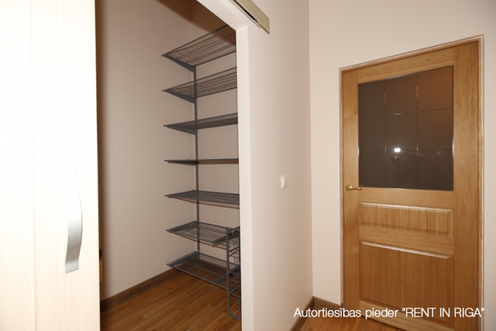 Izīrē dzīvokli, Alfrēda Kalniņa iela 1A, Rīga, Labais krasts, Centrs / 800 € 16