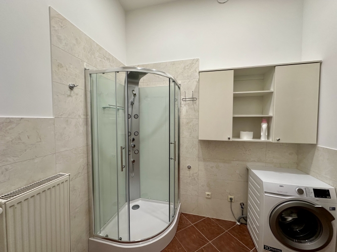 Izīrē dzīvokli, Alfrēda Kalniņa iela 1A, Rīga, Labais krasts, Centrs / 800 € 11