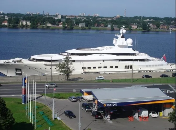 Izīrē dzīvokli, Republikas laukums iela 3, Rīga, Labais krasts, Centrs / 1 200 € 16