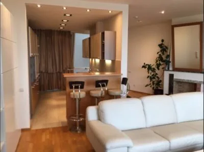 Izīrē dzīvokli, Republikas laukums iela 3, Rīga, Labais krasts, Centrs / 1 200 € 5