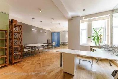 Izīrē biroju, Barona iela 36, Rīga, Centrs / 1056 € 7