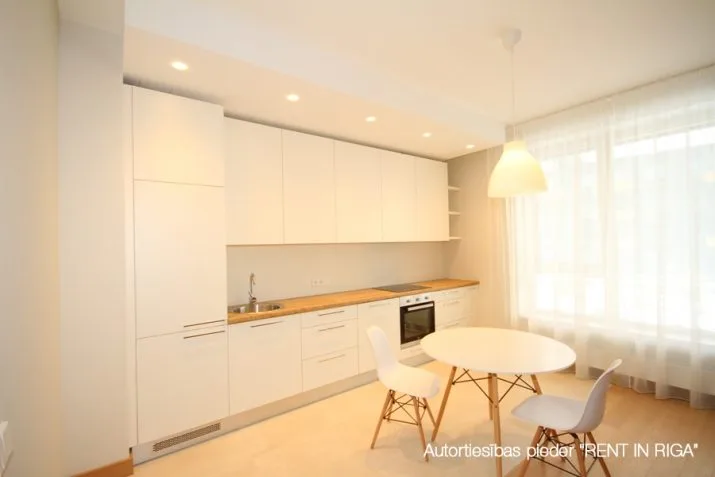 Izīrē dzīvokli, Grostonas iela 12, Rīga, Labais krasts, Centrs / 650 € 4