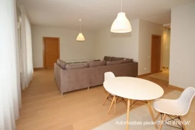 Izīrē dzīvokli, Grostonas iela 12, Rīga, Labais krasts, Centrs / 650 € 3
