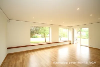 Pārdod māju, Kļavu iela 2, Babītes novads, Babītes pagasts, Piņķi / 299 000 € 8