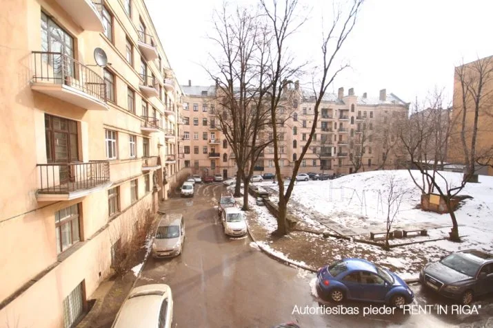 Izīrē dzīvokli, Ausekļa iela 3, Rīga, Labais krasts, Centrs / 390 € 11