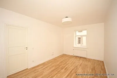 Pārdod dzīvokli, Krāsotāju iela 11/2, Rīga, Centrs / 104900 € 4