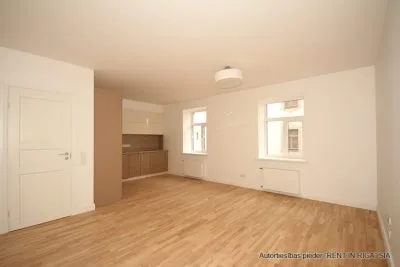 Pārdod dzīvokli, Krāsotāju iela 11/2, Rīga, Centrs / 104900 € 3