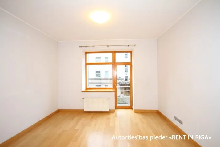 Zaubes iela 9 3