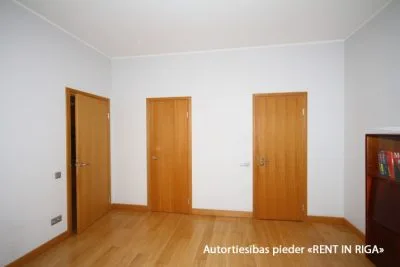 Izīrē dzīvokli, Zaubes iela 9, Rīga, Labais krasts, Centrs / 790 € 8
