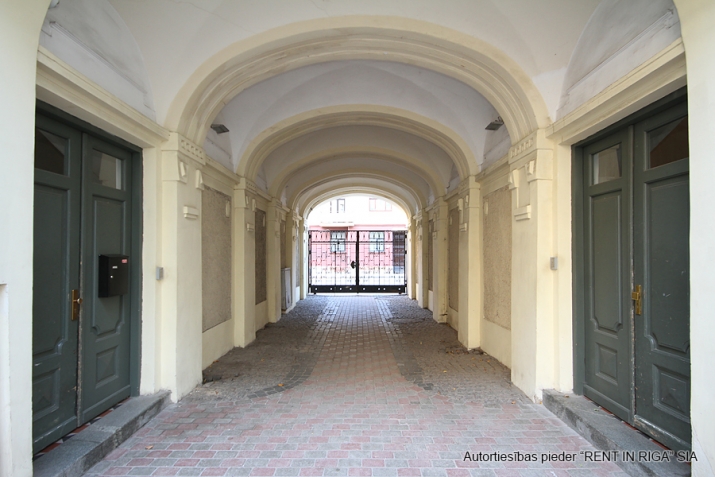 Аренда квартиры, Ganu улица 4, Rīga, Labais krasts, Centrs / 320 € 19