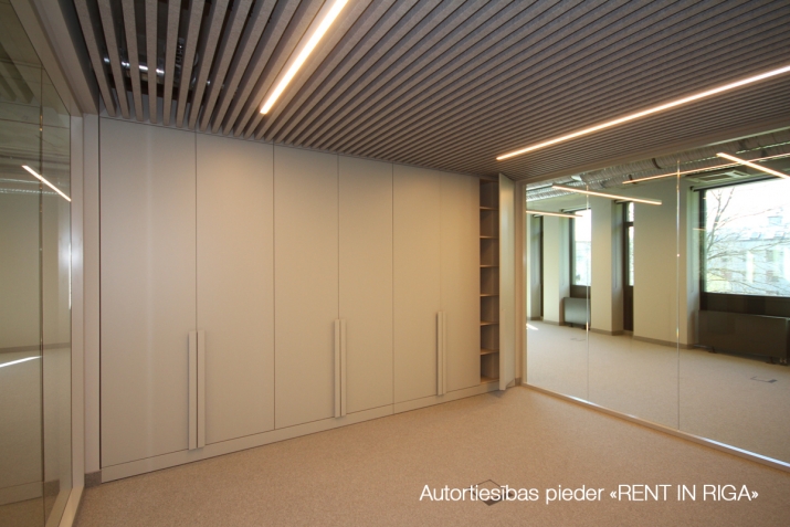 Katrīnas dambis iela 20 6