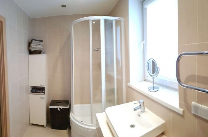 Pārdod dzīvokli, Mazā Spulgu iela 3, Mārupes novads, Mārupe / 88 000 € 8