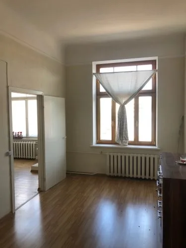 Izīrē dzīvokli, Barona iela 63, Rīga, Labais krasts, Centrs / 750 € 10