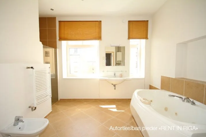 Apartment For Rent, Antonijas street 12, Rīga, Labais krasts, Centrs / 1 200 € 12