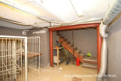 Izīrē tirdzniecības telpas, Čaka iela 39, Rīga, Labais krasts, Centrs / 850 € 9