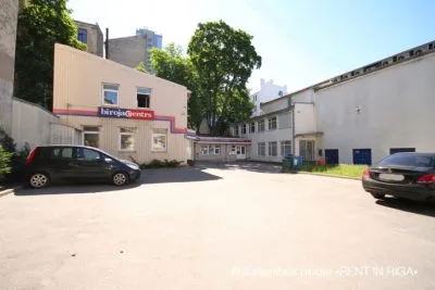 Izīrē biroju, Skolas iela 2, Rīga, Labais krasts, Centrs / 930 € 9