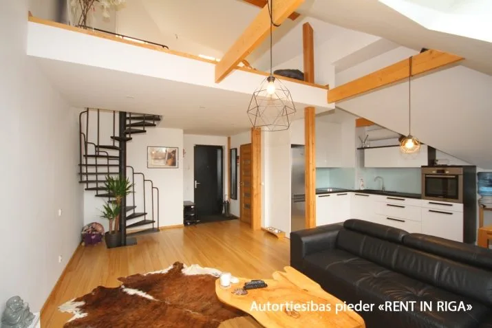 Pārdod dzīvokli, Valdemāra iela 106, Rīga, Labais krasts, Centrs / 85 000 € 1