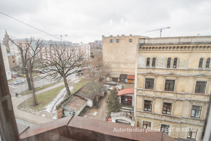 Izīrē dzīvokli, Dzirnavu iela 119, Rīga, Labais krasts, Centrs / 750 € 13