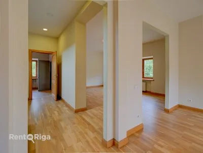 Izīrē māju, Tālivalža iela 9, Rīga, Labais krasts, Teika / 1 600 € 8