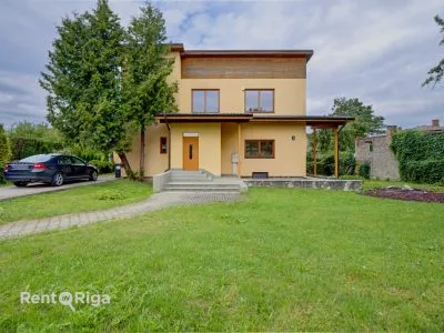 Izīrē māju, Tālivalža iela 9, Rīga, Labais krasts, Teika / 1 600 € 1