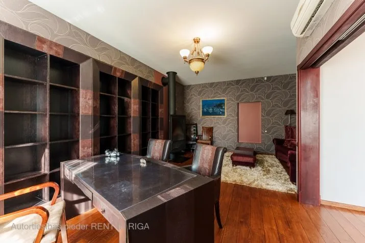 Pārdod māju, Mežnoras iela 6, Rīga, Labais krasts, Mežaparks / 470 000 € 18