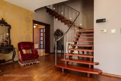 Pārdod māju, Mežnoras iela 6, Rīga, Labais krasts, Mežaparks / 470 000 € 21