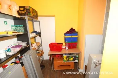 Retail premises For Rent, Lubānas street 52, Rīga, Pļavnieki / 230 € 5