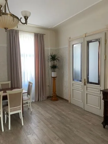 Pārdod dzīvokli, Barona iela 60, Rīga, Labais krasts, Centrs / 175 000 € 4