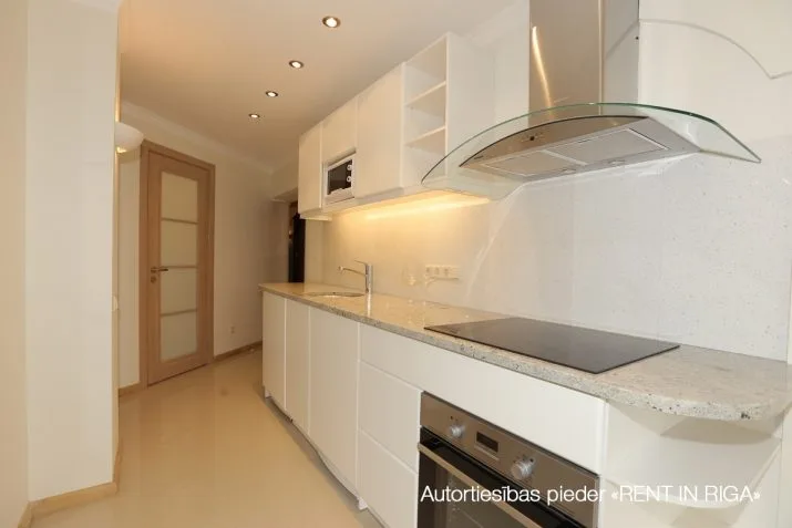 Apartment For Rent, Klijānu street 6, Rīga, Labais krasts, Centrs / 850 € 3