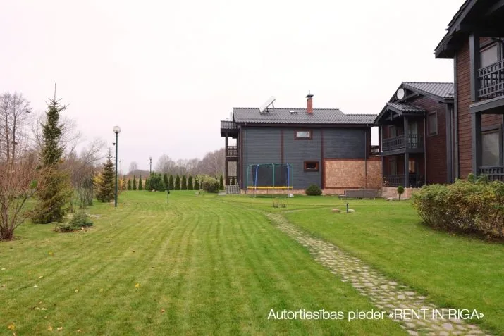 Izīrē māju, Bernātu iela 33, Jūrmala, Asari / 1 400 € 38