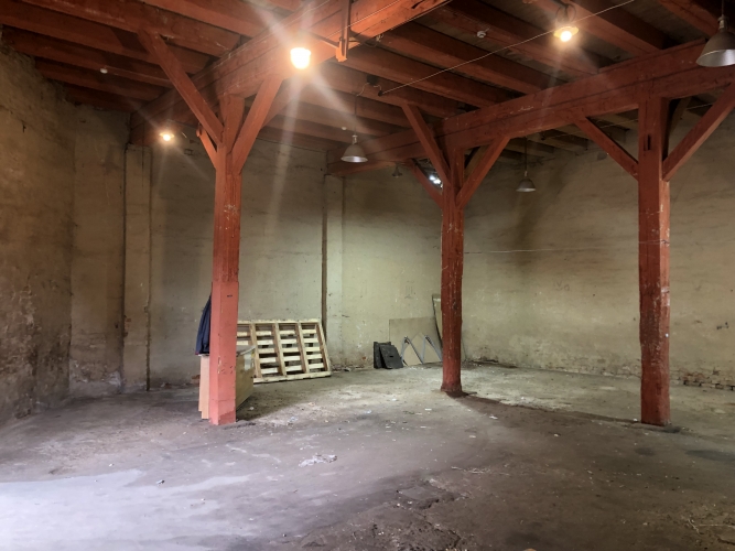 Image 1 of 5