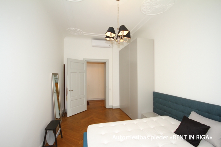 Продажа квартиры, Brīvības улица 46, Rīga, Labais krasts, Centrs / 255 000 € 10