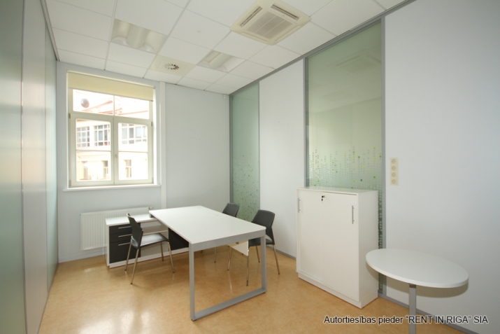 Izīrē biroju, Muitas iela 1, Rīga, Labais krasts, Centrs / 3 014 € 10