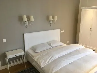 Pārdod dzīvokli, Strēlnieku iela 13, Rīga, Labais krasts, Centrs / 135 000 € 1